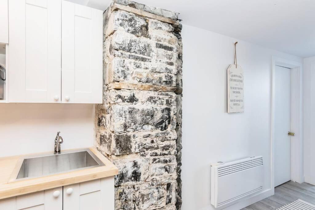 North House - Modern Meets Rustic- 2 Bedroom In Old Apartment